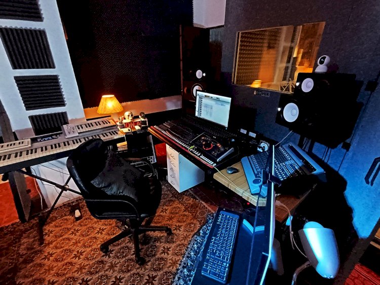 Descubre Puerto Sonoro: Donde la Pasión Musical Encuentra su Hogar en el Corazón de Cádiz